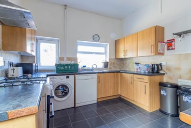 5 bed house, Pentyrch Street, Cathays, Cardiff, CF244JX - Image 4